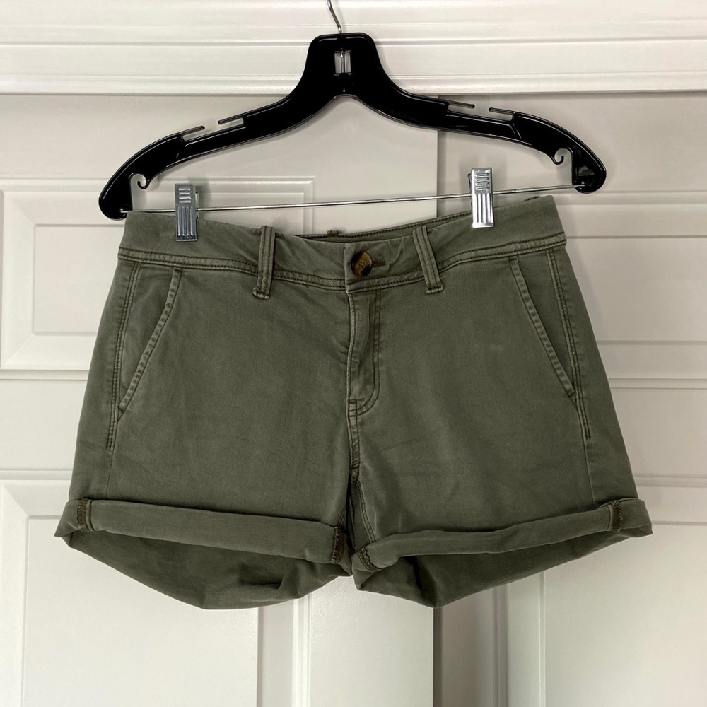 American eagle shorts size 4